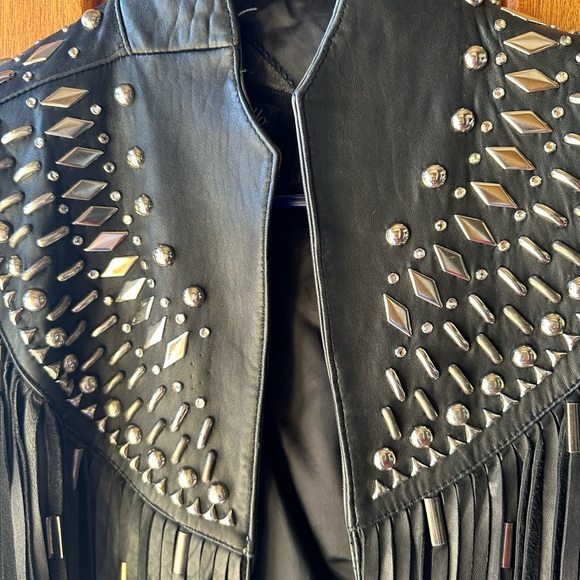 Domallo women’s leather fringed jacket - Picture 2 of 7